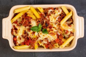 Macarrão de forno com carne moída